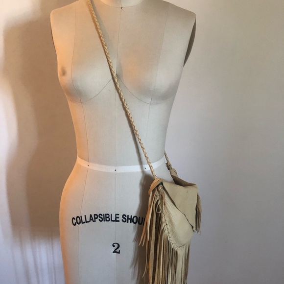 Buffalo leather purse with fringe and stone detail. - Picture 4 of 6